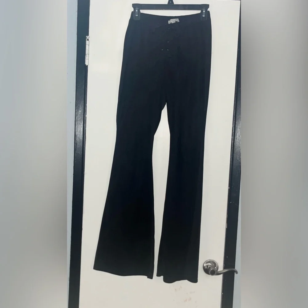 Black bell bottoms - Picture 4 of 5